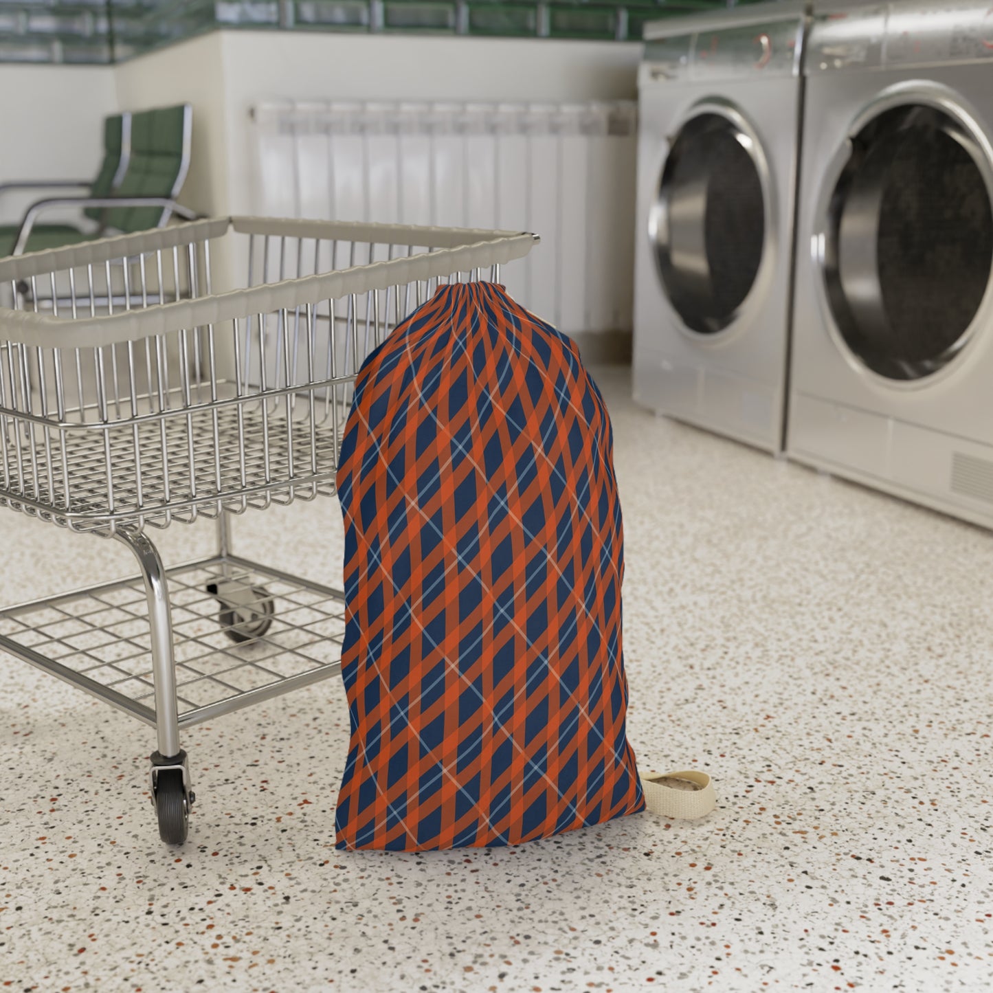 Stylish Plaid Laundry Bag - Modern Home Organization